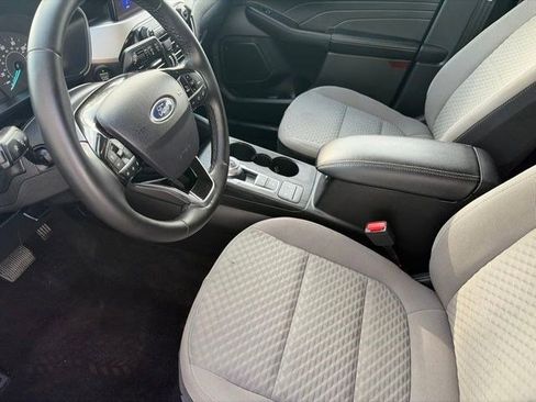 Used 2022 Ford Escape SE w/ Cold Weather Package AWD/4WD image 9