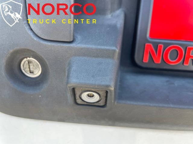 Used 2014 Chevrolet Express 2500 RWD image 9