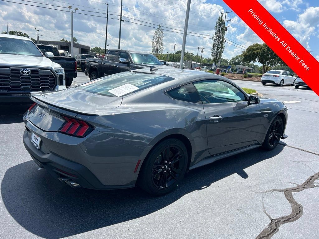 Used 2024 Ford Mustang GT RWD image 17