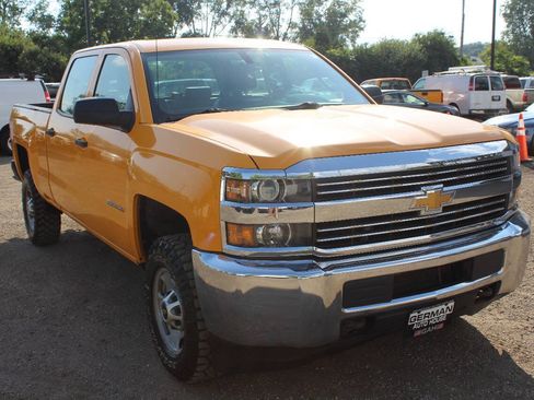 Used 2015 Chevrolet Silverado 2500 W/T AWD/4WD image 3