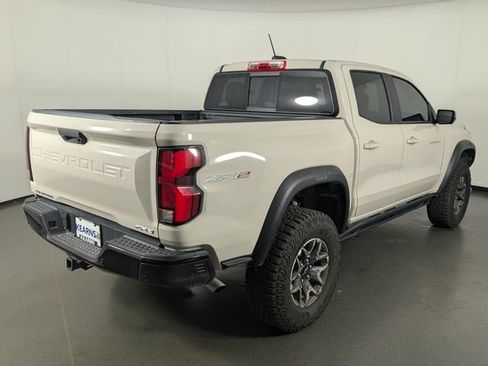 Used 2026 Chevrolet Colorado ZR2 w/ Technology Package AWD/4WD image 7
