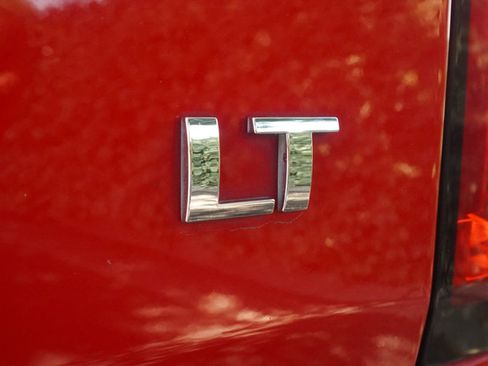Used 2019 Chevrolet Colorado LT w/ LT Convenience Package RWD image 41
