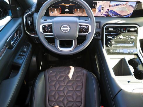 New 2025 Nissan Armada Platinum Reserve image 12