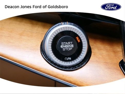 Used 2022 Jeep Grand Wagoneer Series III image 27