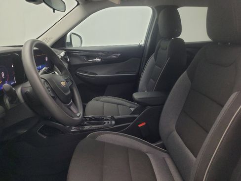 Used 2025 Chevrolet TrailBlazer LT FWD image 17