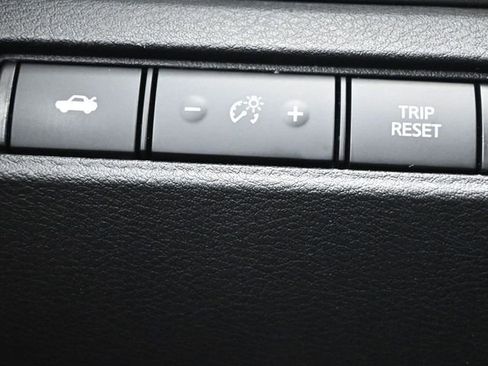 Used 2022 Nissan Altima 2.5 SV image 32