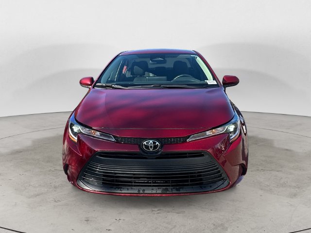 Used 2024 Toyota Corolla LE FWD image 2