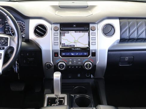 Used 2018 Toyota Tundra Platinum image 17