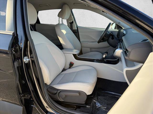 Used 2026 Hyundai Kona SEL Sport FWD image 13