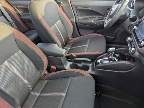 New 2025 Nissan Versa SR w/ Trunk Package image 28