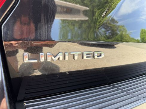 Used 2020 Ford Expedition Max Limited w/ Equipment Group 301A AWD/4WD image 23