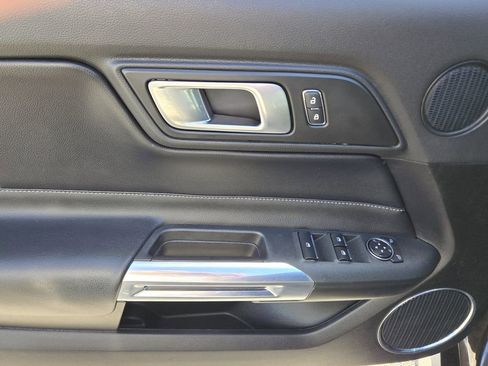 Used 2022 Ford Mustang Premium image 34
