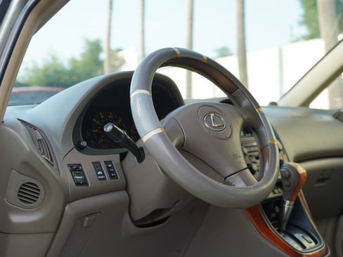 Used 2002 Lexus RX 300 4WD image 9
