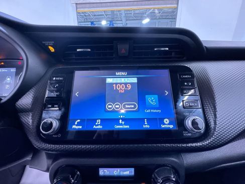 Used 2021 Nissan Kicks SV FWD image 23