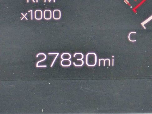 Used 2025 GMC Yukon XL Denali AWD/4WD image 30