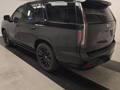 Used 2023 Cadillac Escalade Sport Platinum image 4