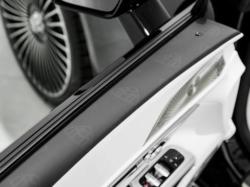 Used 2026 Mercedes-Benz Maybach SL 680 image 52