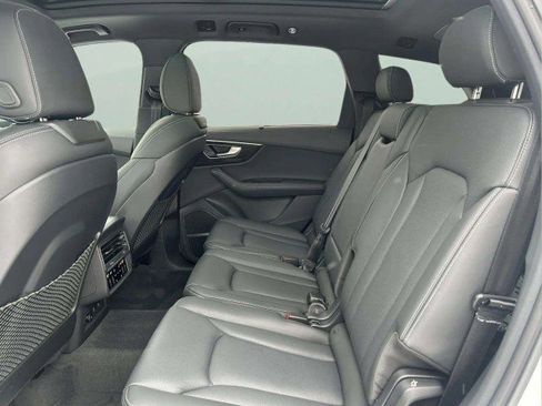 Used 2025 Audi Q7 3.0T Prestige w/ Prestige Package image 19