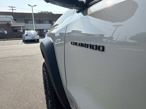 Used 2026 Chevrolet Colorado ZR2 w/ ZR2 Bison Edition AWD/4WD image 12