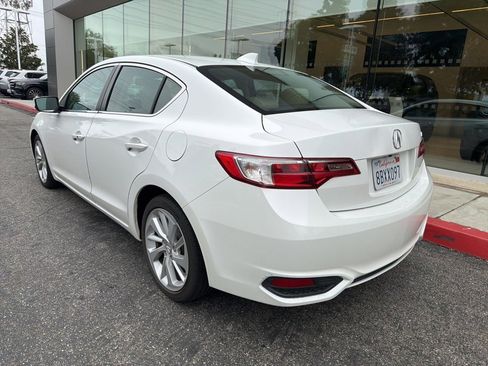 Used 2018 Acura ILX image 4