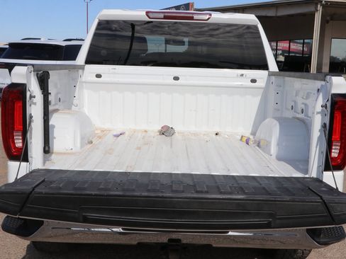 Used 2024 GMC Sierra 1500 SLT AWD/4WD image 30