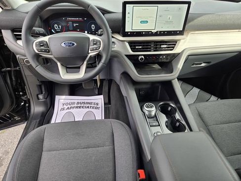 New 2026 Ford Explorer Active image 24