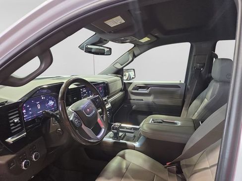 Used 2022 GMC Sierra 1500 SLT w/ SLT Premium Plus Package AWD/4WD image 25