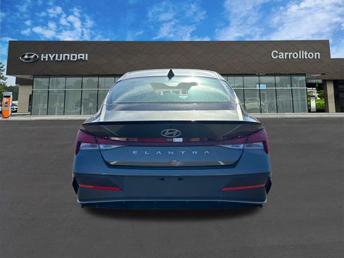 New 2025 Hyundai Elantra Sport image 6