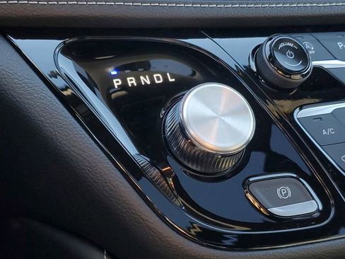 New 2026 Chrysler Pacifica Limited w/ Trailer Tow Group image 11