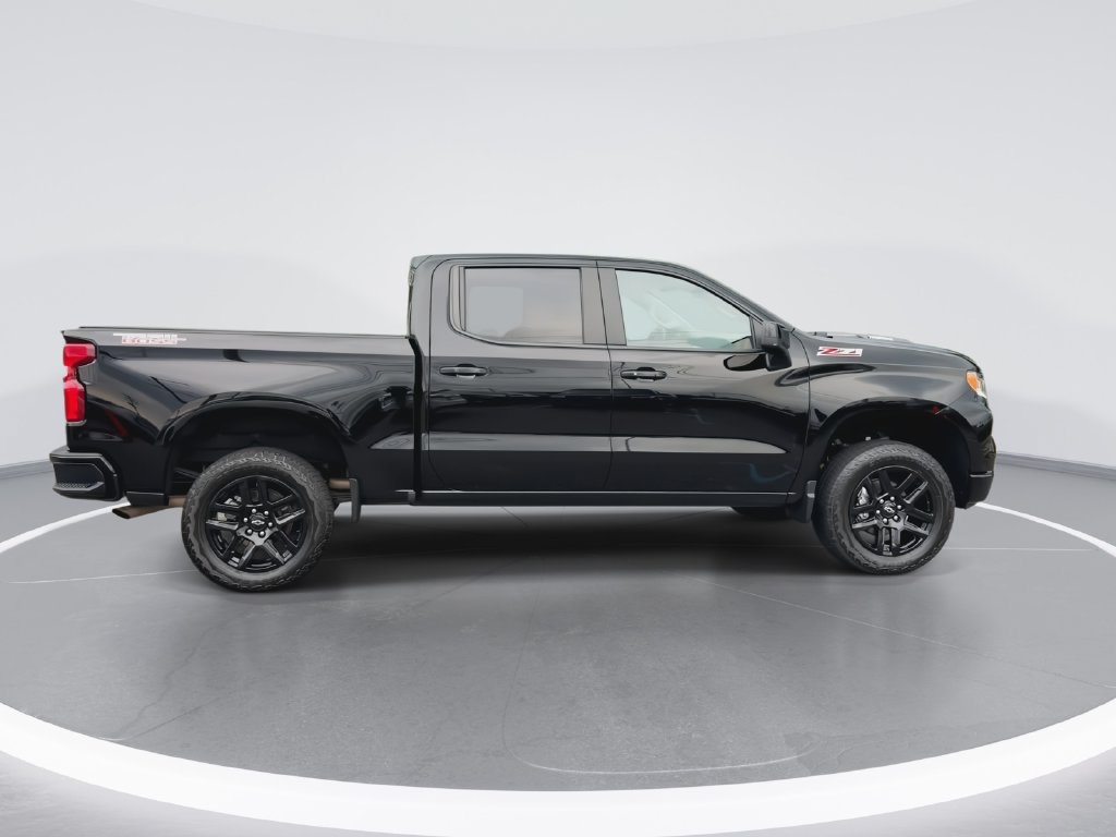 Used 2025 Chevrolet Silverado 1500 LT Trail Boss w/ Protection Package AWD/4WD image 9