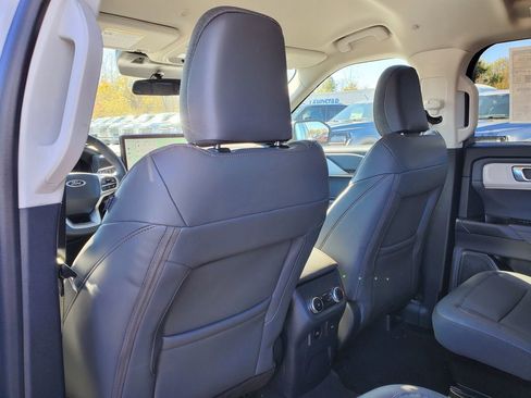 New 2026 Ford Explorer Active w/ Active Comfort Package image 30