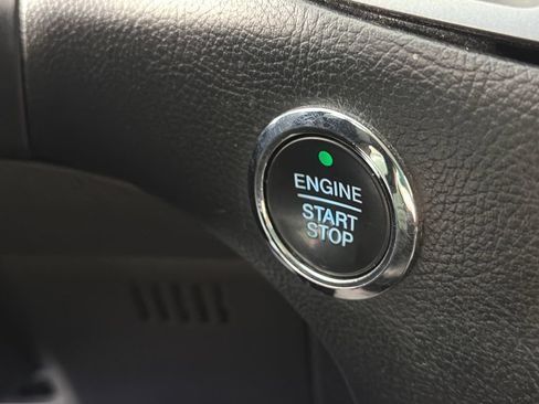 Used 2015 Ford Edge SE AWD/4WD image 22