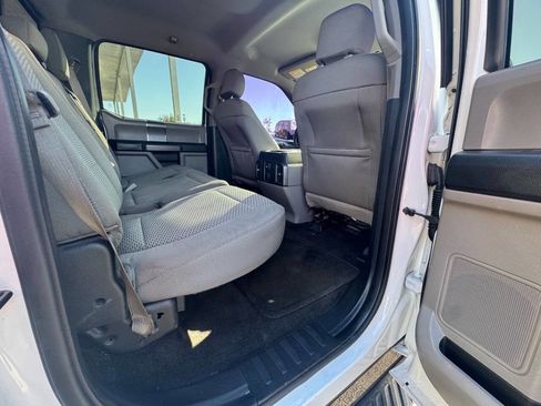 Used 2015 Ford F150 XLT w/ Equipment Group 302A Luxury image 18