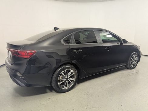 Used 2023 Kia Forte LXS FWD image 6
