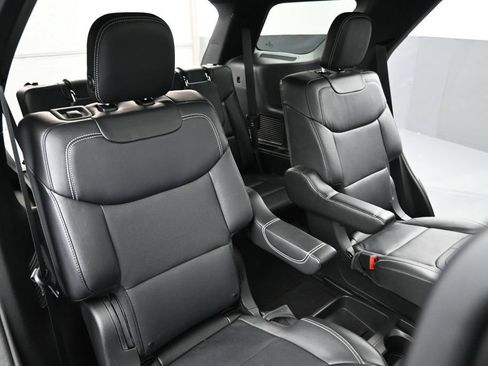 Used 2020 Ford Explorer ST w/ ST High-Performance Pack AWD/4WD image 33