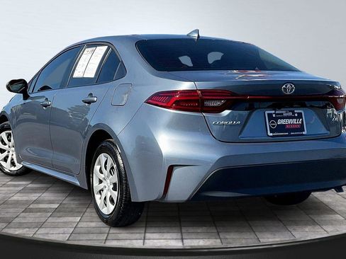 Used 2024 Toyota Corolla LE image 2
