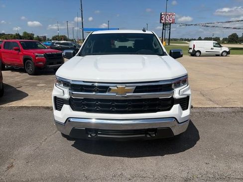 Used 2025 Chevrolet Silverado 1500 LT AWD/4WD image 9