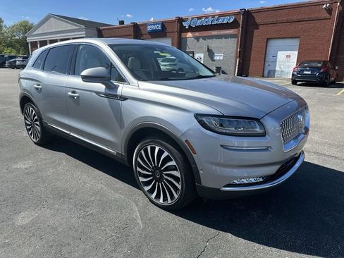 Used 2023 Lincoln Nautilus Black Label AWD/4WD image 11