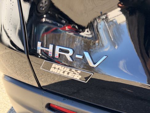 Certified 2023 Honda HR-V LX image 27