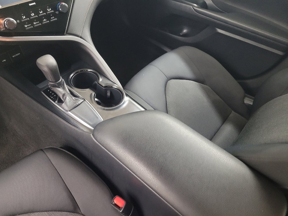 Used 2020 Toyota Camry LE FWD image 26