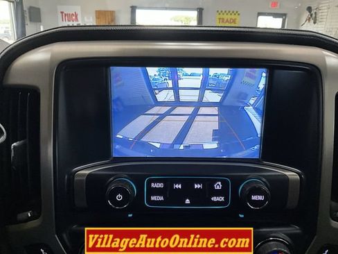 Used 2018 GMC Sierra 3500 Denali w/ Duramax Plus Package AWD/4WD image 18