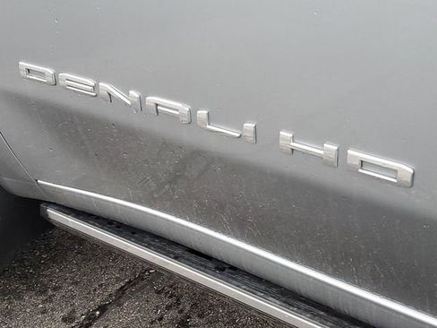 Used 2024 GMC Sierra 3500 Denali Ultimate image 35