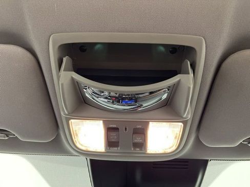 Used 2020 Honda CR-V Touring image 36