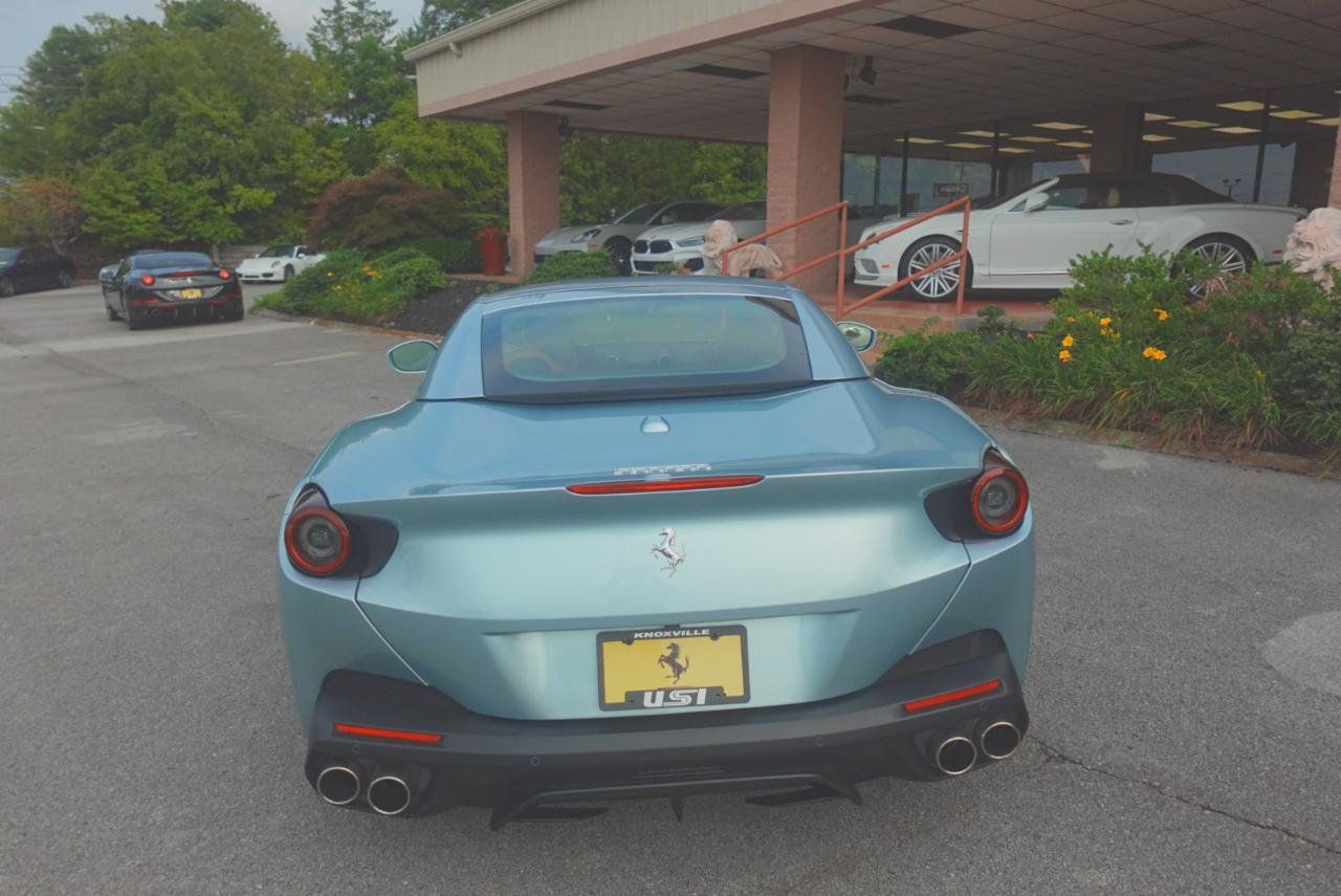 Used 2019 Ferrari Portofino RWD image 33