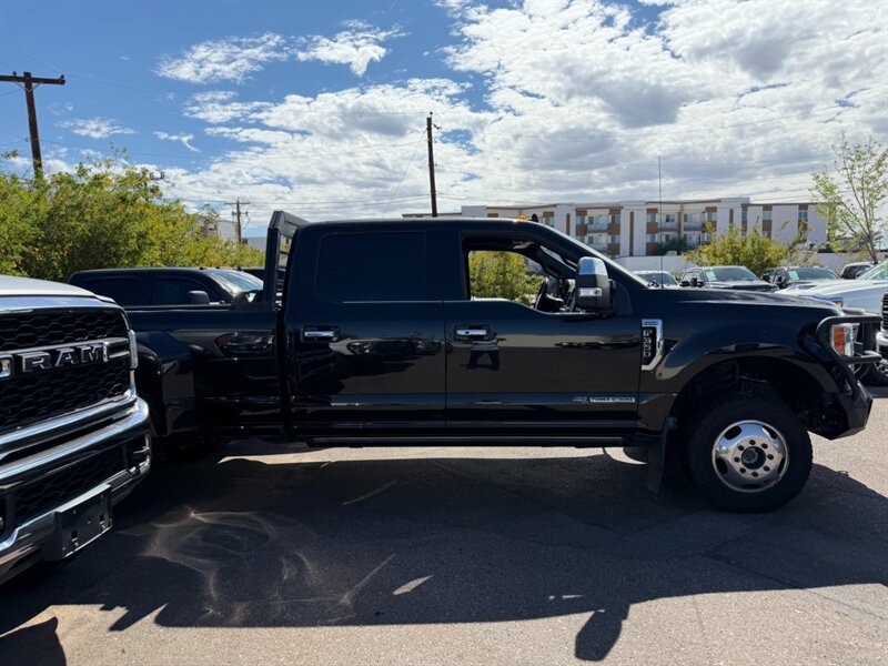 Used 2019 Ford F350 Platinum w/ Platinum Ultimate Package AWD/4WD image 5