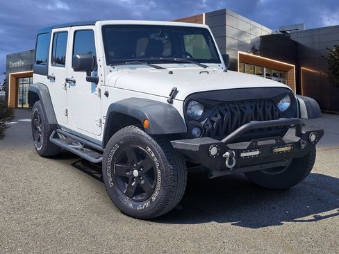 Used 2018 Jeep Wrangler Unlimited Sport S AWD/4WD image 1