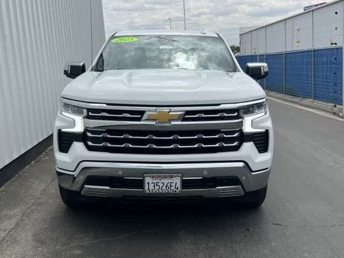 Used 2025 Chevrolet Silverado 1500 LTZ AWD/4WD image 2