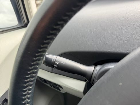 Used 2012 Toyota Prius Four image 19