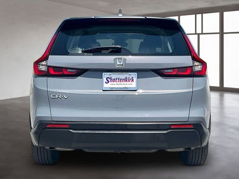 Used 2023 Honda CR-V LX image 5