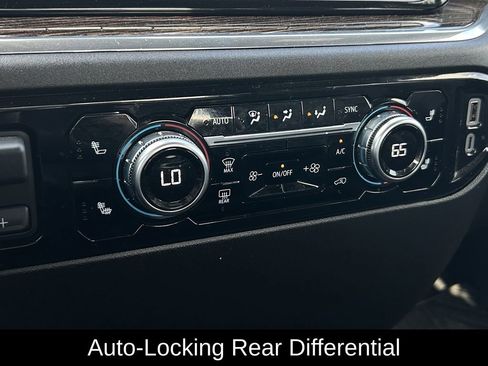 Used 2025 GMC Sierra 1500 Elevation image 19